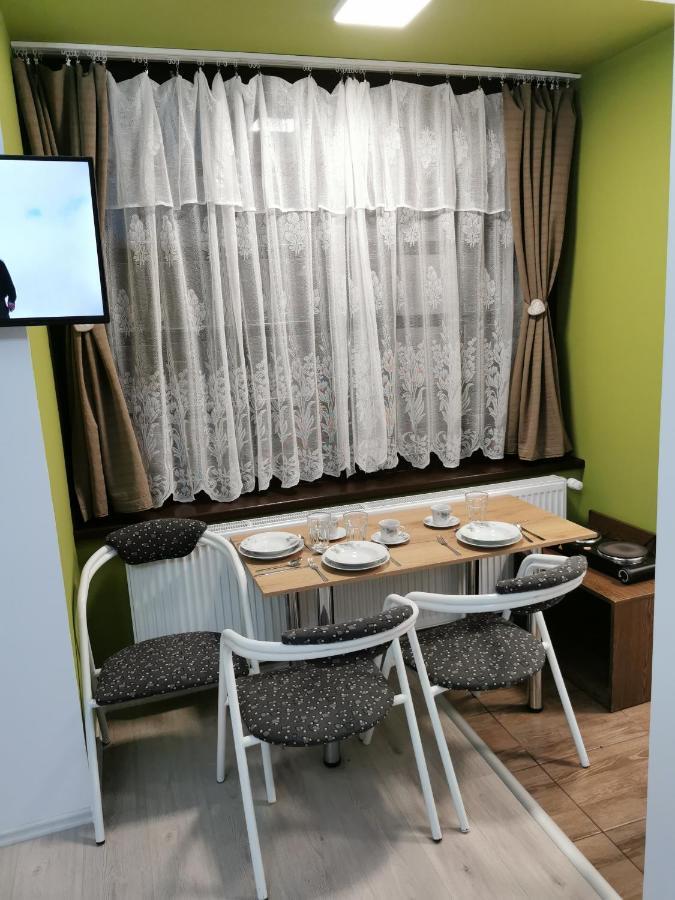 Ambient Deluxe Apartman Gyula Exterior photo